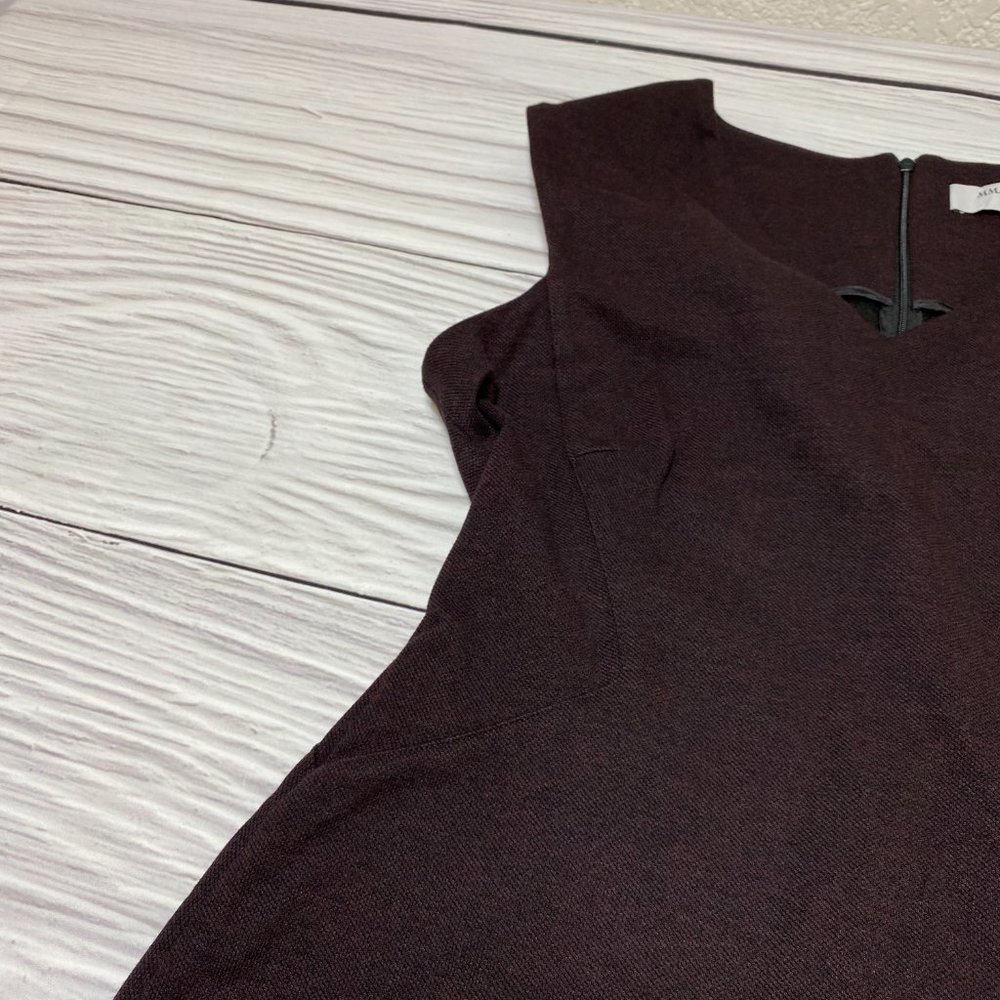 M.M. Lafleur Maggie Textured Ponte Dress Malbec - Picture 5 of 16